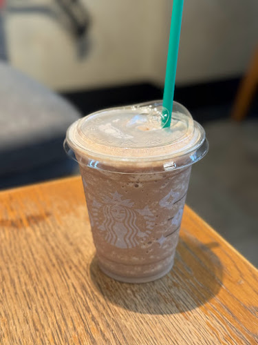 Starbucks Aperia - Hospitality and gastronomy