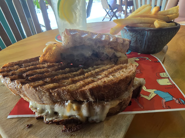 Bites & Brews - Singapore