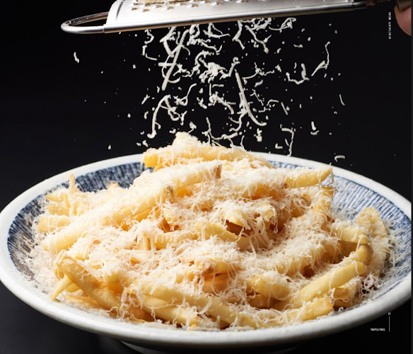 131 E Coast Rd, Singapore 428816