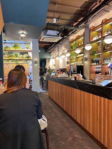 Opinii despre French Fold Telok Ayer în Singapore - Hospitality and gastronomy