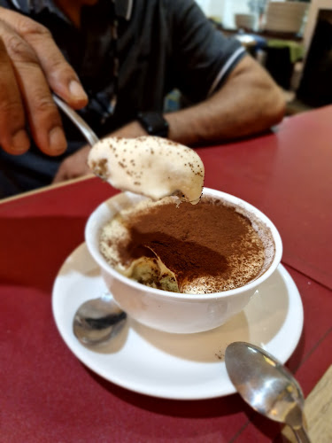 Maggiano - Hospitality and gastronomy