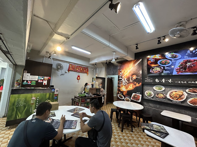 3 meals a day - Hospitality and gastronomy