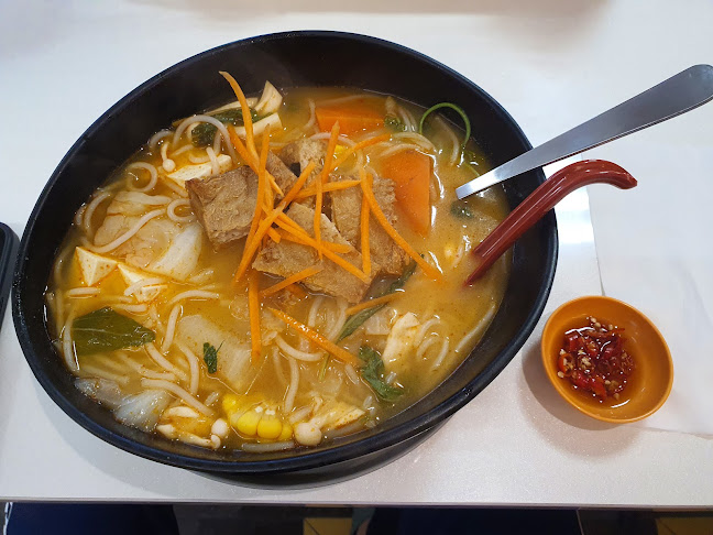 Comentarii opinii despre Red Apple Veggie Cafe