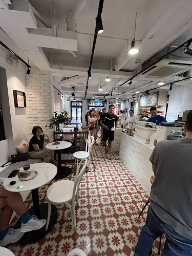 Comentarii opinii despre MICRO red house