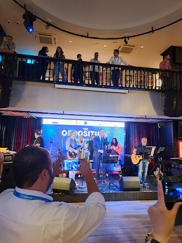 Comentarii opinii despre Hard Rock Cafe