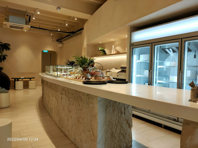 Fieldnotes, Neil Road