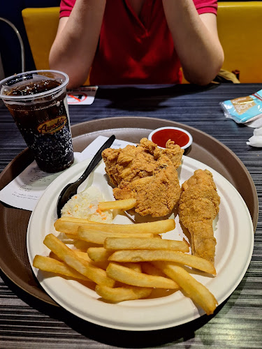 Opinii despre Arnold's Fried Chicken în Singapore - Hospitality and gastronomy