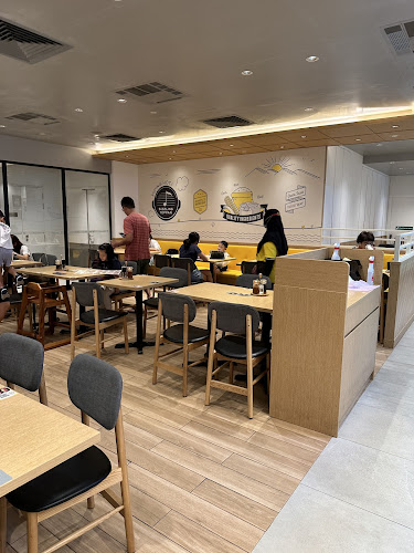 80 Marine Parade Rd, #01-35A Parkway Parade, Singapore 449269