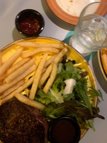 290 Orchard Rd, #01-37 Paragon Shopping Centre, Singapore 238859