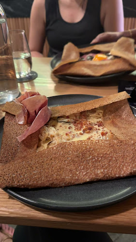 French Fold Telok Ayer - Hospitality and gastronomy