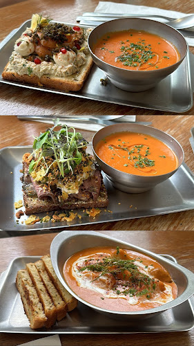 370 Alexandra Rd, #01-14A, Singapore 159953