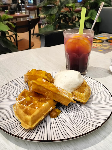 Big Fish Small Fish Cafe(Suntec City)