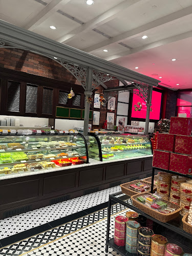 78 Airport Blvd., #01 - 228 / 229, Singapore 819666