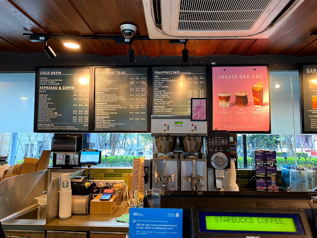 Starbucks Orchard Cineleisure - Hospitality and gastronomy