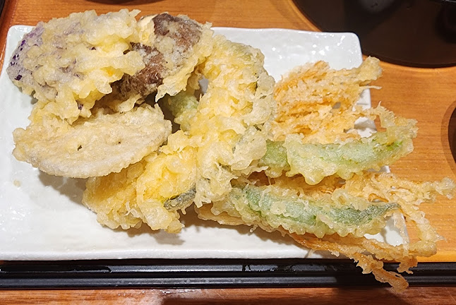 Comentarii opinii despre Butahage (Century Square)