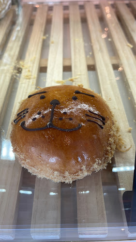 Bread Butter Bakehouse - Hospitality and gastronomy