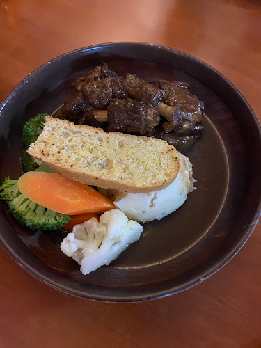 Dolphins Tavern - Singapore