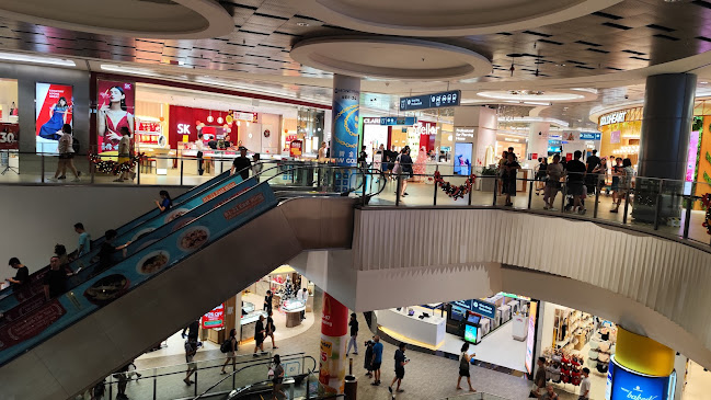 The Coffee Bean and Tea Leaf (Waterway Point) - Singapore