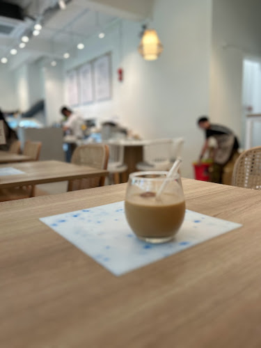 Opinii despre First Story Cafe - Coffee, Gelato, and Waffles în Singapore - Hospitality and gastronomy