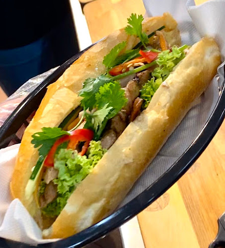 Opinii despre Joo Chiat Banh Mi Ca Phe în Singapore - Hospitality and gastronomy