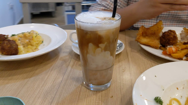 The Living Room Cafe - Zion Bishan - Hospitality and gastronomy