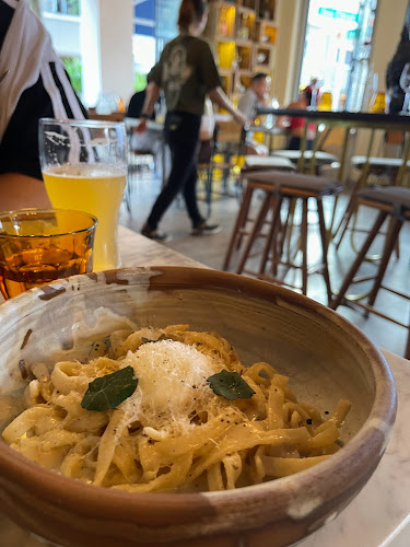 Common Man Coffee Roasters - Joo Chiat Road - Hospitality and gastronomy