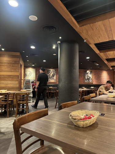 Opinii despre ASTONS Specialities în Singapore - Hospitality and gastronomy