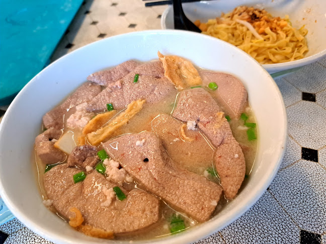 1002 Jalan Bukit Merah, #01-3752, Singapore 159456