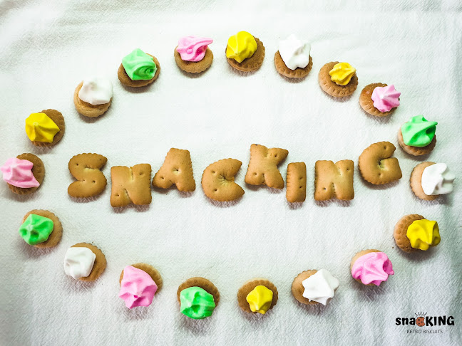 Opinii despre snacKING Retro Biscuits în Singapore - Hospitality and gastronomy