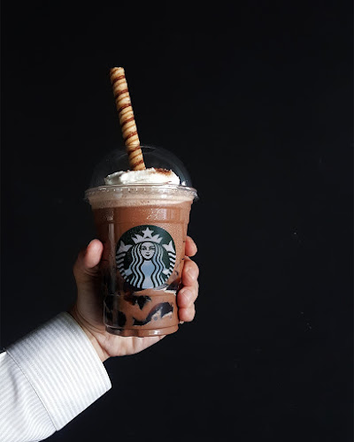 Comentarii opinii despre Starbucks 100AM