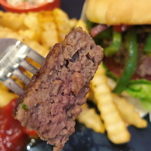 Opinii despre Bones 'n Barrels Alexandra în Singapore - Hospitality and gastronomy