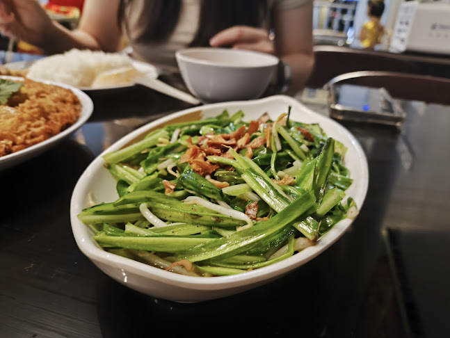 Naowarat Thai Cuisine - Singapore