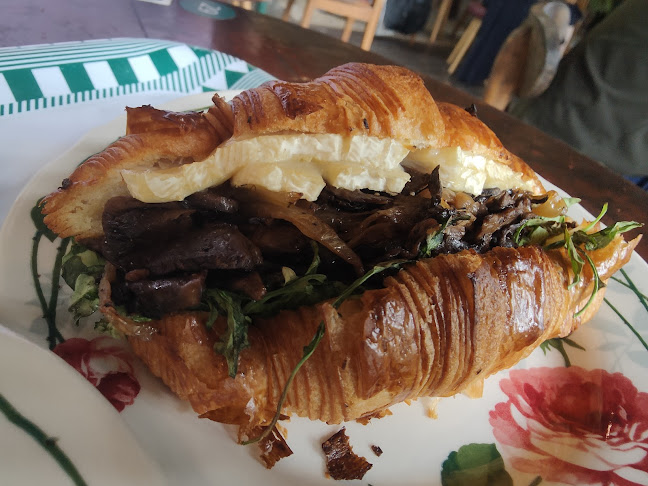 Tiong Bahru Bakery - Safari - Singapore