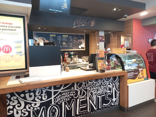 Opinii despre McCafé Tampines Central 1 în Singapore - Hospitality and gastronomy