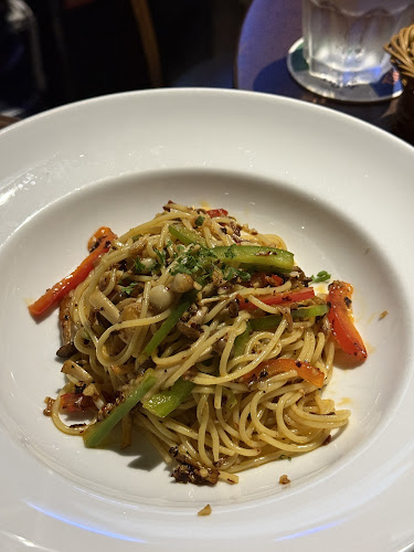 687 East Coast Road, Frankel Ave, 459055