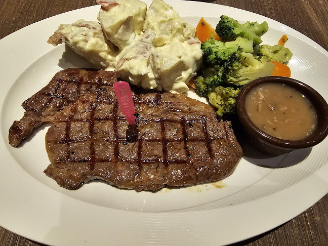 ANDES by ASTONS @ ESR BizPark (Formerly Viva Business Park) - Hospitality and gastronomy