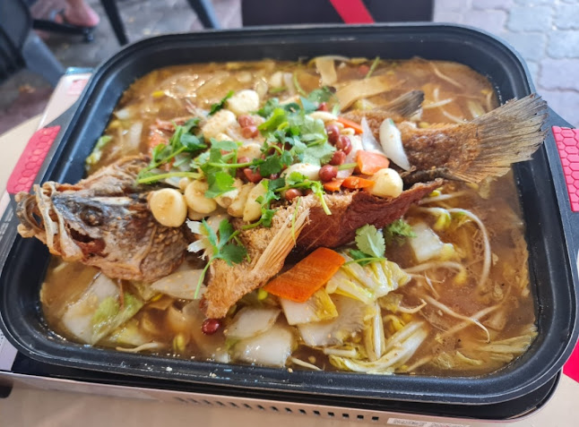 Comentarii opinii despre 503 Food Court