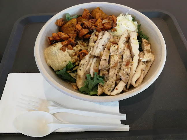 Deliveroo Food Market - Hospitality and gastronomy