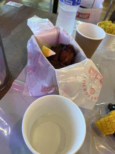 Cajun On Wheels (C.O.W) - Seafood Truck Louisiana - Hospitality and gastronomy