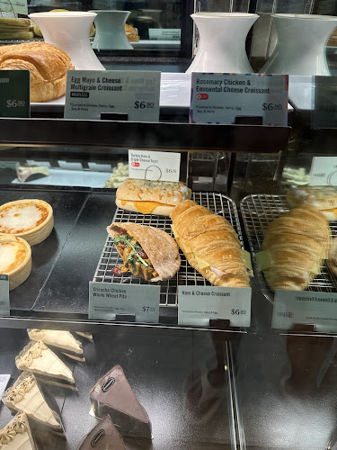 Starbucks Canberra Plaza - Singapore