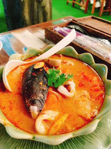 Warm Up Cafe @ The Star Vista - Hospitality and gastronomy