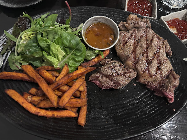 Perle Noire Oyster & Grill Bar (Holland Village) - Hospitality and gastronomy