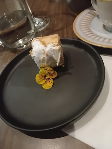 FLNT | Nikkei Restaurant & Bar - Singapore