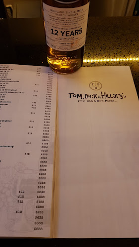 Comentarii opinii despre Tom, Dick & Hillary's