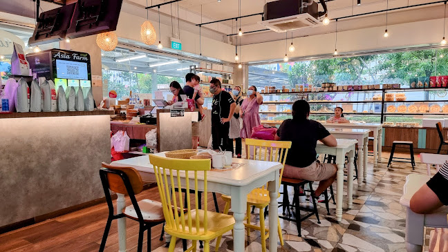 Opinii despre MK Cafe în Singapore - Hospitality and gastronomy