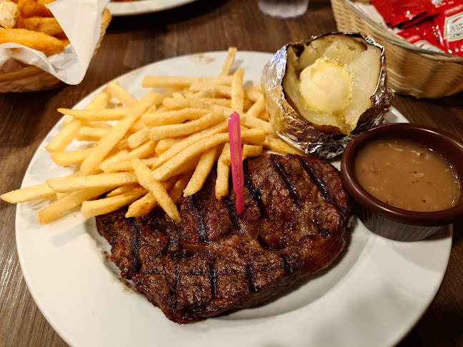 ASTONS Specialities - Hospitality and gastronomy