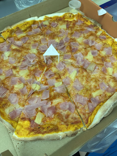 Sol Pizza - Hospitality and gastronomy