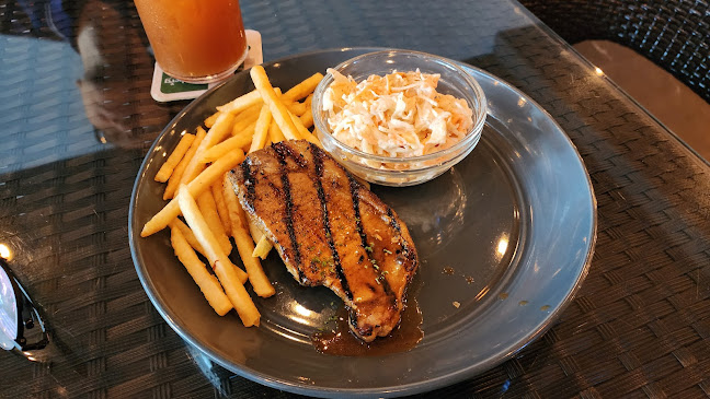 27 W Coast Hwy, #01-08/09, Singapore 117867