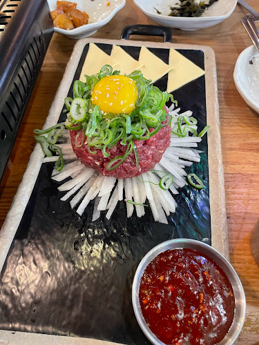 The Gogijip, Halmae Gukbab, Hanyang Bulgogi (HDC)