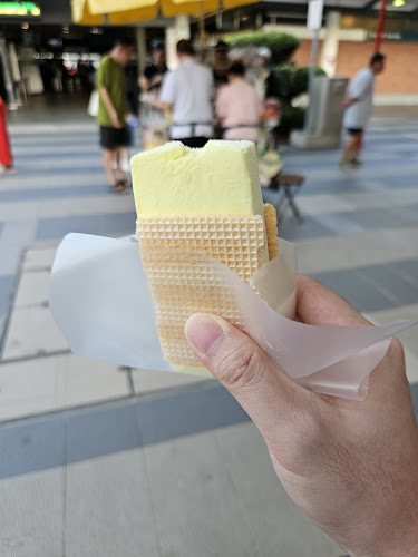 Traditional Magnolia Ice cream Auntie Law- Yew Tee